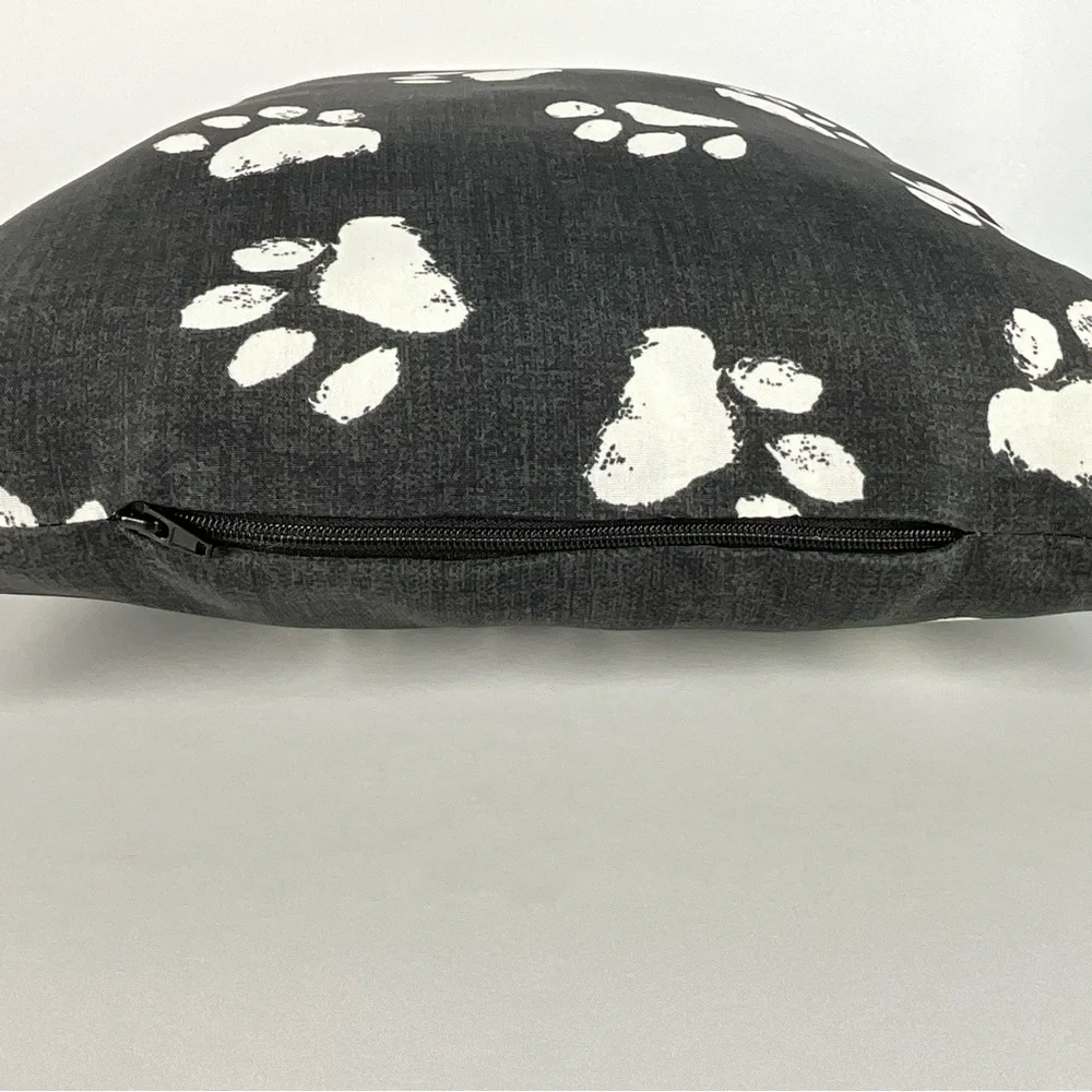 Mainstays Outdoor Black Pillow with White Paw Prints and Text‎ | 16 in. x 16 in.